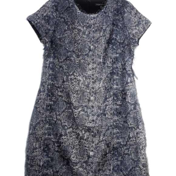 NEW! BANANA REPUBLIC Short Sleeve Eyelash Dress 10 Petite. - Picture 3 of 8